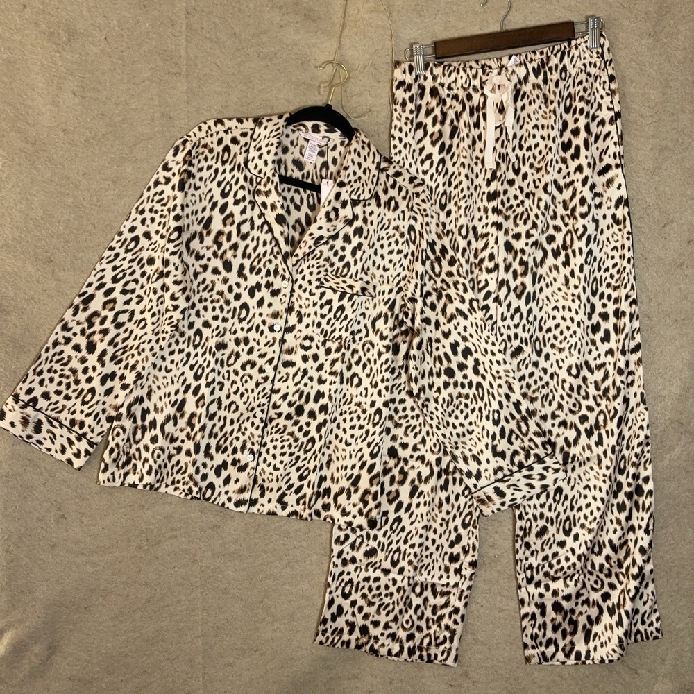 Victorias Secret Satin Pajama Set Sz S Leopard Pocket Logo Sexy Angel NWT